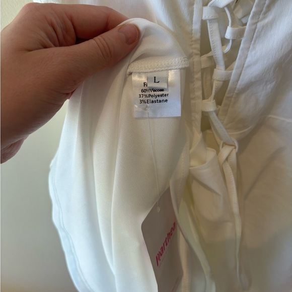 Elegant White Dress - Picture 2 of 6